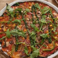 Pizza Jardinera vegana. at Natura in Madrid