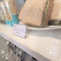 Sanduíche natural de tofu defumado at Seiva in Guaruja