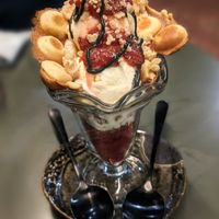 Bubble waffle sundae at Planta Queen - Fort Lauderdale in Fort Lauderdale