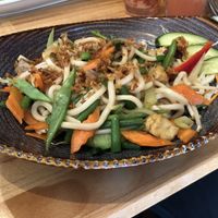 Gebratene Udonnudeln mit Gemüse und Tofu  at Tô in Dresden
