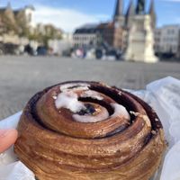 4 euro’s worth of cinnamon roll  at LUDO in Ghent