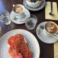 Tomate Feta Brot 11/10  at Chia Chill Café in Madrid