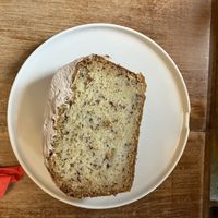 Cake du jour : banane noisette   at BIG Sister in Nancy