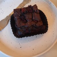 Brownie with cherries in at Plant Dragon in Leuven