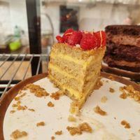 Cake at Plant Dragon in Leuven