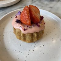 Mini bundt cake  at Plant Dragon in Leuven