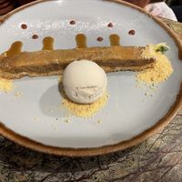 Apple crumble with cinnamon ice cream   at Jardineiro - Vegan Kitchen in Porto