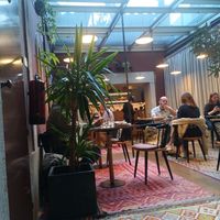 Inside at Jardineiro - Vegan Kitchen in Porto