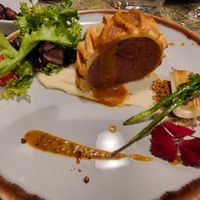 Wellington with roasted cauliflower puree at Jardineiro - Vegan Kitchen in Porto