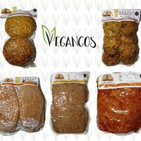 Litefood !! El bistec emoanizado y el enchilado son los mejores. at Vegangos in Mexico City