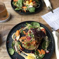 Karottenlachs und Blumenkohlhummus  at Alua Catering Cafe in Dresden