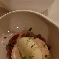 Voorgerecht met vegan mousse at Boerderij Hermans Dijkstra in Midwolda