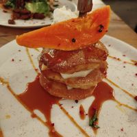 Pancakes with freut and caramel at IVY Bistro & Café in Hamburg