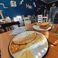 Pancake pommes & club sandwich at Katers Köök in Hamburg