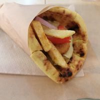 Chicken slouvaki at Mama Tierra - Acropolis in Athens