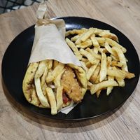 Chicken souvlaki at Mama Tierra - Acropolis in Athens