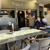 Erg vriendelijke bediening.   at Frites and Co in Charleville-mezieres