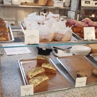 Display (only 1 type of vegan cinnamon bun) at Arket in Munich