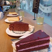 Choco-rasberry and sacher torte at LUSH Cafe in Munich