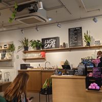  at LUSH Cafe in Munich