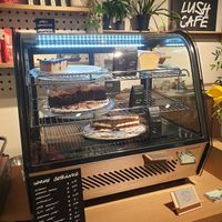 Cakes at LUSH Cafe in Munich