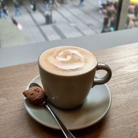 Flat white at LUSH Cafe in Munich