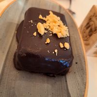 No snickers dessert at Rhino Vegan Beat in Mykonos