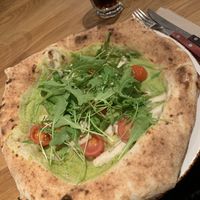 Guacamole pizza   at 60 seconds to Napoli in Berlin
