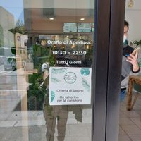 Opening hours at Rios Poke in Livorno