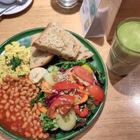 Katerfrühstück und Chai Latte at Katzentempel - Leipzig Mitte in Leipzig