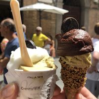 Lecker bei Venchi  at Venchi in Florence