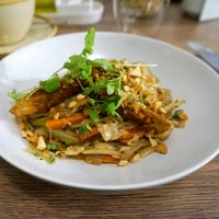 Rice noodles in hoisin sauce with wok vegetables (November 2022 menu) at Lento in Antwerpen