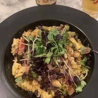 Een hoofdgerecht met Vegan kip   at Lento in Antwerpen