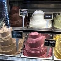 Vegan labels  at Eiscafe Da Sandro in Freising