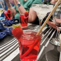 Et cette petite douceur à la rose 🥰😋 at Beyrouth in Dunkirk