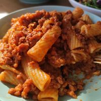 Pasta con boloñesa de lentejas at Pure Kitchen in Cumbre Del Sol