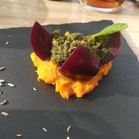 Remolacha con calabaza asada y pesto genovés at La Tarara de Guaso in Huesca