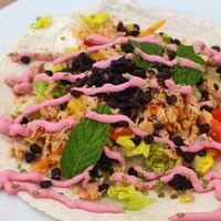 Taco de jackfruit y verduritas frescas at La Tarara de Guaso in Huesca