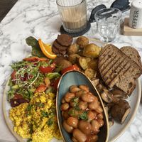 Waking up in London (vegan version)   at Endless in Leipzig