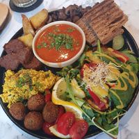 Vegan english breakfast at Endless in Leipzig