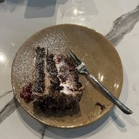 Veganer Schokoladenkirschkuchen  at Endless in Leipzig