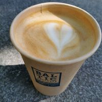Café Latte to go mit Hafermilch at Kaffee Bar in Rostock