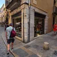  at VIMET Girona in Girona