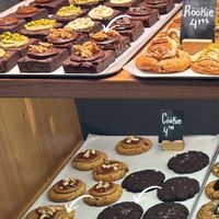 Vegan options in September 2024, pointed by the arrow   at Chök - Sevilla in Sevilla