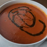 Tomaten-Ingwer-Suppe mit Basilikum-Pesto at Hündle Berggaststätte in Oberstaufen