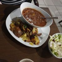 Linsen mit Bratkartoffeln und Salat at Restaurant ECO in Sachsenheim