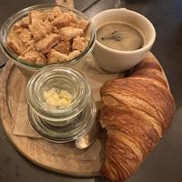Classic deal - Apple Pie, croissant, coffee  at YB by Yoghurt Barn - Vinkenburgstraat in Utrecht