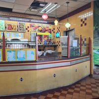 Juice bar at New Yasmeen Bakery in Dearborn