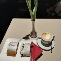 Strudel and soya cappuccino  #Veganuary at Strudel Cafe Kröll in Innsbruck
