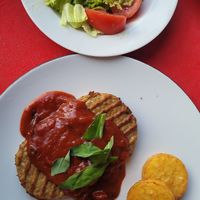 Frischer Beilagensalat mit Essig und Öl at Restaurant Eifelhaus in Simmerath